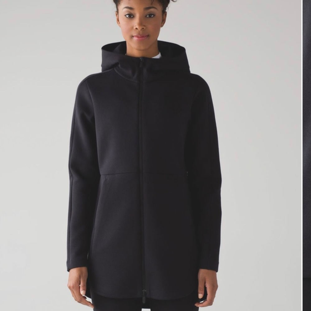 Lululemon Going Places Hooded Jacket
Black
Like new worn 2 times